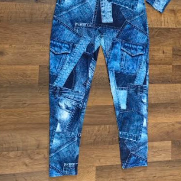 🆕 Soft Denim Print Jumpsuit - Picture 8 of 14